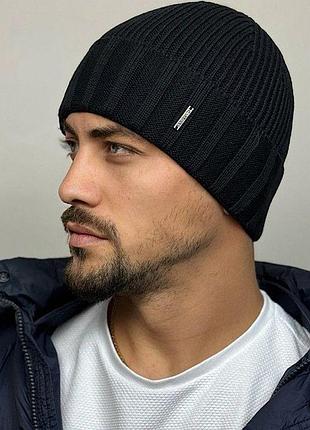 Мужская шапка на микрофлисе с отворотом