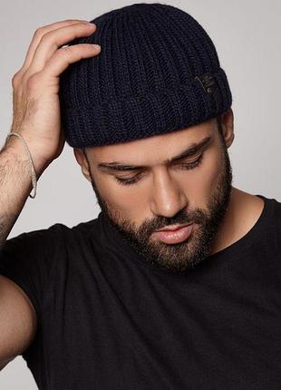 Чоловіча коротка шапка біні