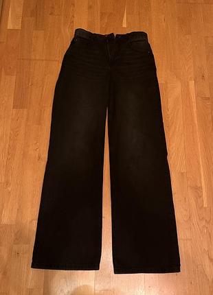 Черные прямые джинсы