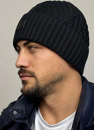 Мужская зимняя шапка с отворотом