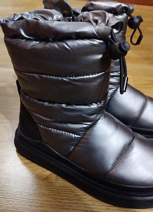 Зимові чоботи
