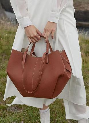 Трендовая кожаная сумочка polene