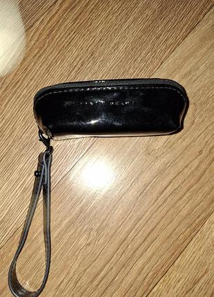 Маленькая косметичка от fenty beauty