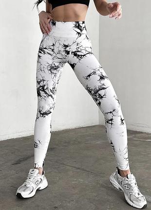 Безшовні мраморні лосіни з пушап, чорно-білі