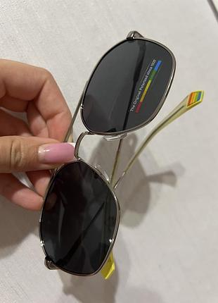 Сонцезахисн окуляри оригінальні