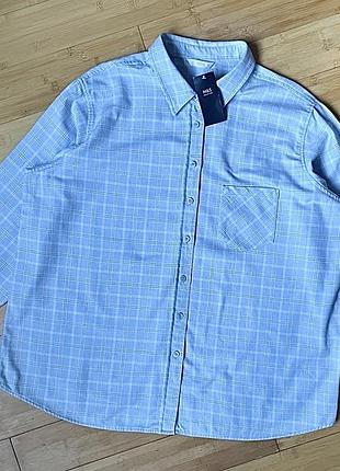 Ніжно-блакитна байкова сорочка в клітинку