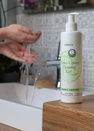 Очищувальний гель для жирної та проблемної шкіри, 250 мл dermo control  renew