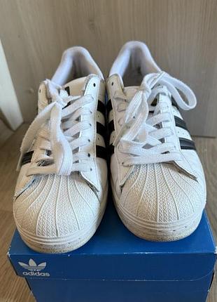 Кроссовки adidas superstar белые, размер 40, очень хорошее состояние