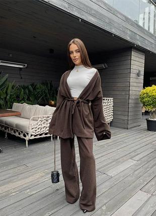 Теплый женский брючный костюм с кардиганом