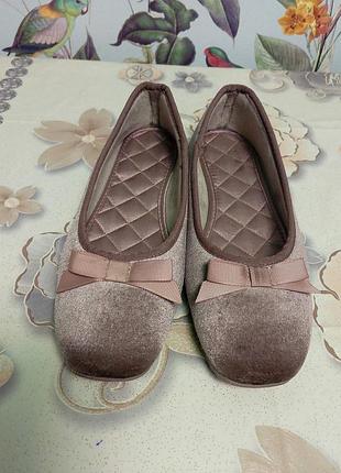 Тапочки теплі нові. капці нові . тапочки домашние