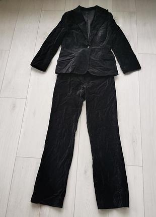 Костюм жіночий класичний вельветовий