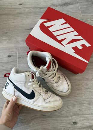 Кросівки nike