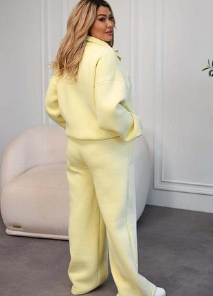 Костюм жіночий