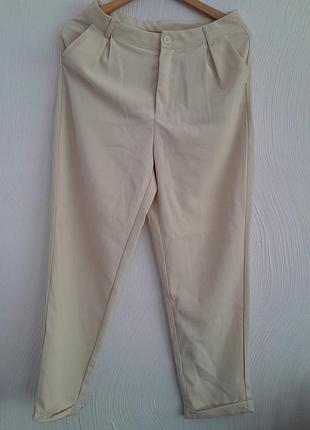 Жіночі брюки