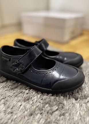 Шкільні туфлі conguitos wash me (іспанія), розмір 31.