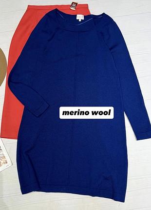 Качественное фирменное шерстяное платье