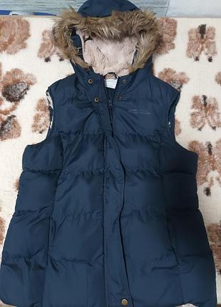 Жилетка, безрукавка