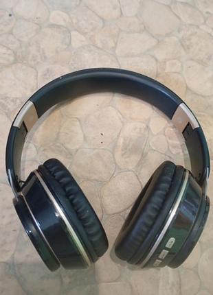 Наушники блютуз, фм, карта памяти