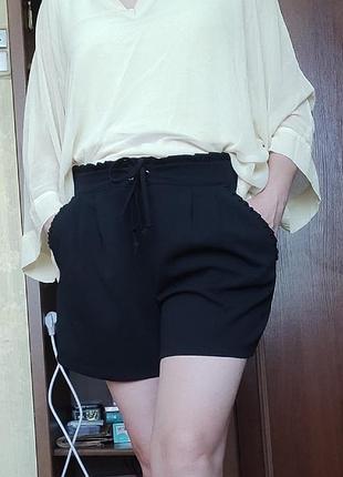 Шорты женские