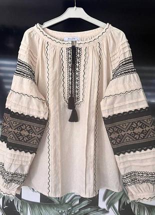 Вишиванка жіноча розкішна