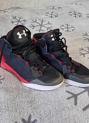 Кроссовки 30 см.