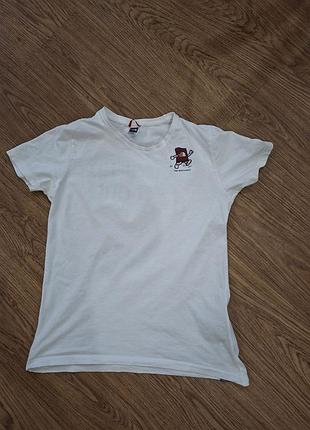 Футболка женская