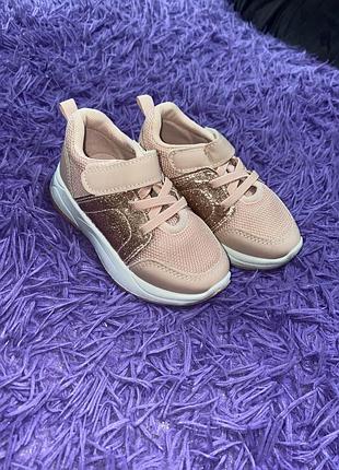 Кросівки для дівчинки