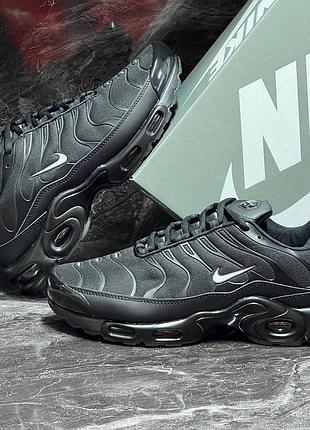 Стильні чоловічі кросівки nike air max tn plus all black