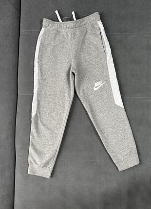 Штани спортивні nike утеплені 8-9 років 128-134 см