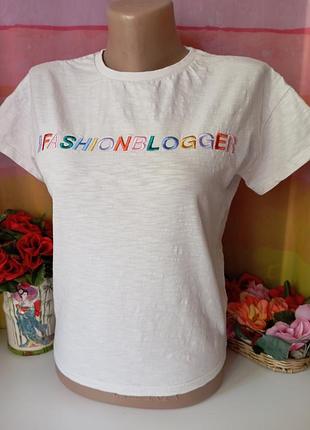 Футболка женская.