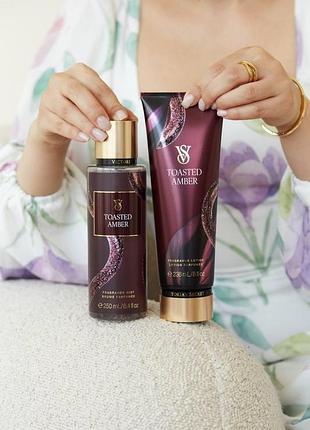 Набір victoria's secret toasted amber lunar new year fragrance mist + lotion