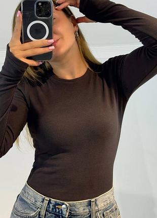 Трикотажный лонгслив-термо с вырезом для пальца