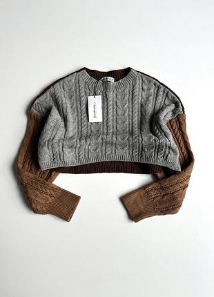 Светр укорочений з цікавим принтом stradivarius