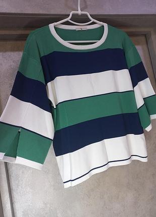 Невероятно красивая, свободная, стильная, кофта, в полоску, широкий рукав 3/4с разрезами