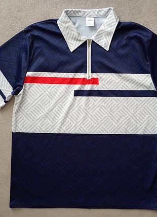 Футболка поло.