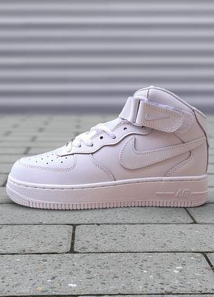 Nike air force 1 mid triple white жіночі зимові кросівки з хутром / жіночі зимові черевики
