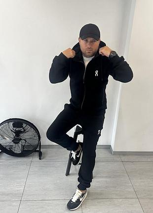 Спортивный мужской костюм.
отличное качество.