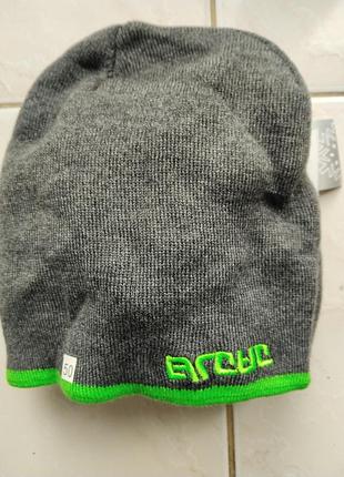 Шапка демисезонная яркая р.2-5 лет! новая