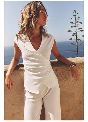 Текстурований топ з брошкою — zara розмір с