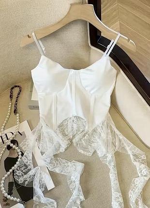 Асиметрична блуза топ рюші з кружевом