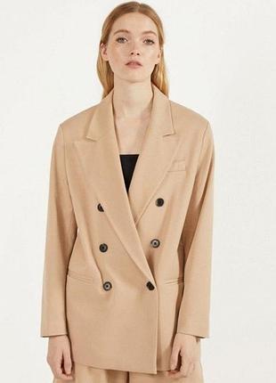 Пиджак женский бежевый  м, l berhka 28/30