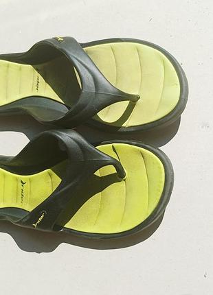 Шльопанці чоловічі (підліткові)