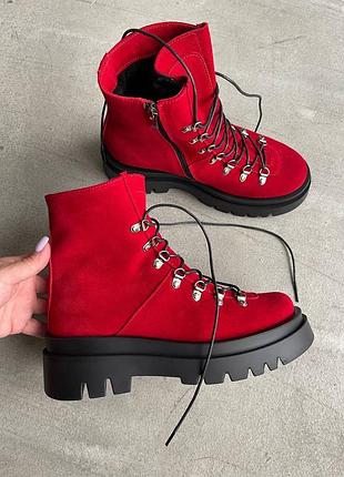 Замшевые ботинки на шнуровке в любом цвете кожи и замше