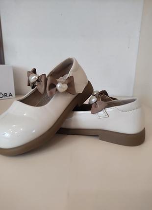 Туфельки для девочки