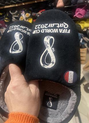 Тапки футбольні