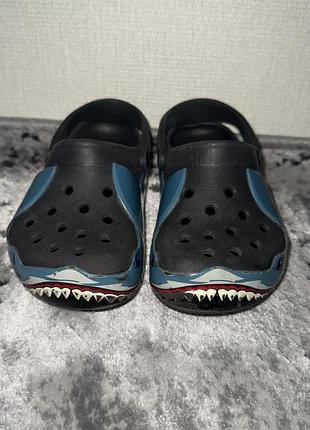 Crocs акула дитячі 3