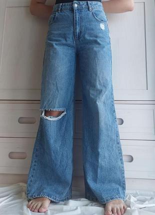 Джинсы/ штаны/с разрезом/широкие/высокая посадка/клеш/палаццо/светлые/стильные/прямые/джинс/базовые