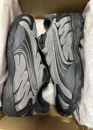 Нові оригінальні чоловічі сірі кросівки puma inhale essentials 44.5