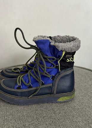 Осінні черевики на хлопчика