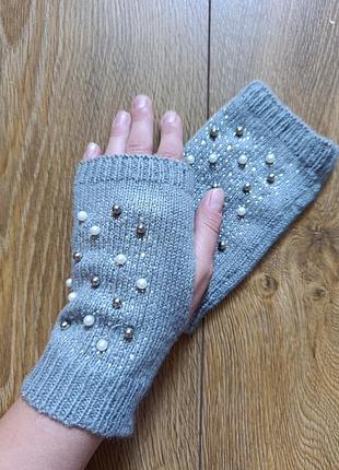 Перчатки без пальцев